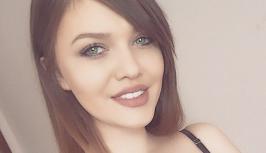 Cute and sexy girl on chatroulette