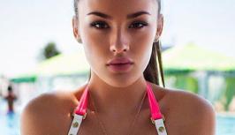 Sexy girl in pink swimsuit on chat 