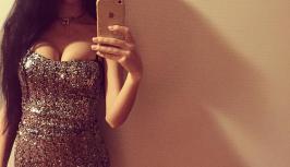 Girl in short sexy dress is on chat