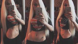 sexy blonde on randomchat