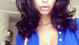 Sexy girl with big decollete is on chat