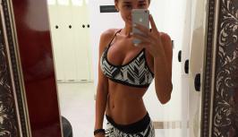 Find this girl with perfect body on randomchat